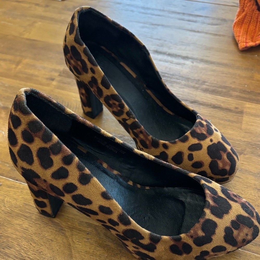 Heel Diva leopard print pumps from Forever 21